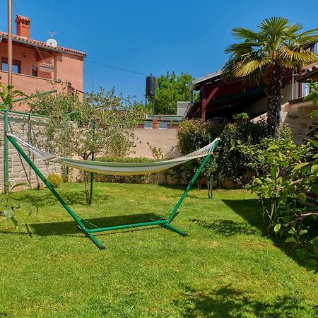 Holiday House Arena Pula Bagian luar foto